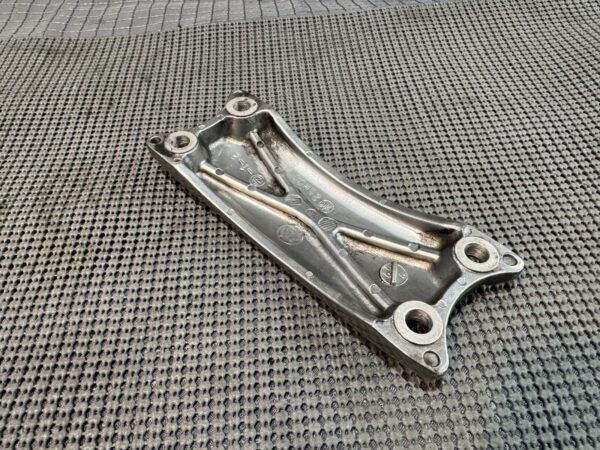 1983 Yamaha Venture XVZ1200 XVZ 1200 front fender brace mount fork bracket - Image 5