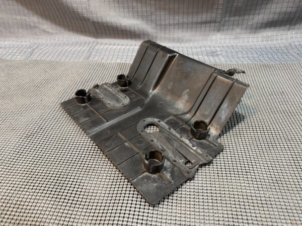 1983 Yamaha XVZ12TDK VENTURE Engine Top Cover Heat Shield