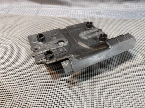 1983 Yamaha XVZ12TDK VENTURE Engine Top Cover Heat Shield - Image 2