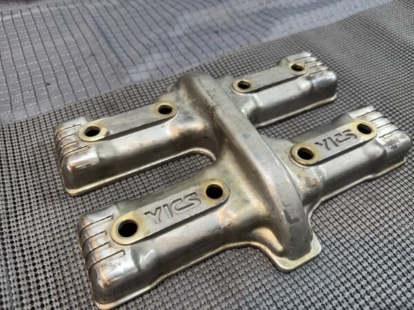 1983 Yamaha XVZ1200 Venture Rear Valve Cover - Image 10