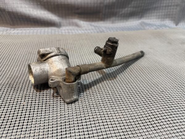 1983 YAMAHA VENTURE ROYALE XVZ1200 XVZ 1200 D THERMOSTAT HOUSING - Image 5