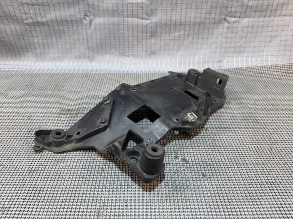 2016-2017 Victory MAGNUM Inner Electrical Mount Bracket - Image 2