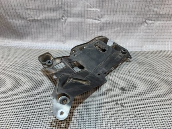 2016-2017 Victory MAGNUM Inner Electrical Mount Bracket - Image 7