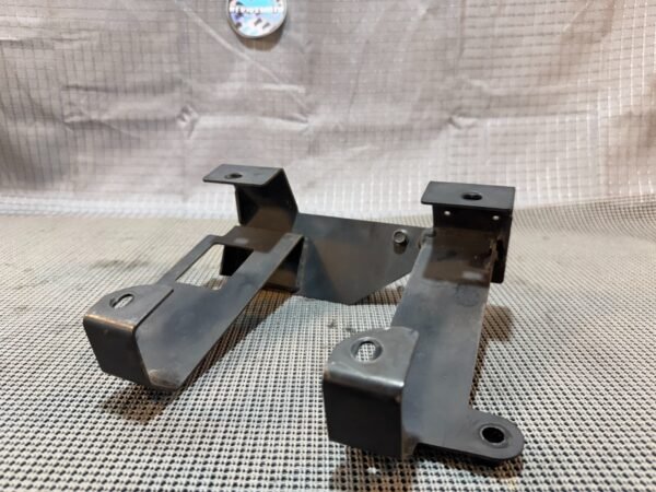 2016-2017 Victory MAGNUM Front Amp Bracket - Image 2