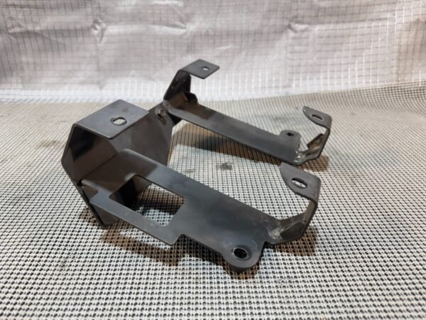2016-2017 Victory MAGNUM Front Amp Bracket - Image 4