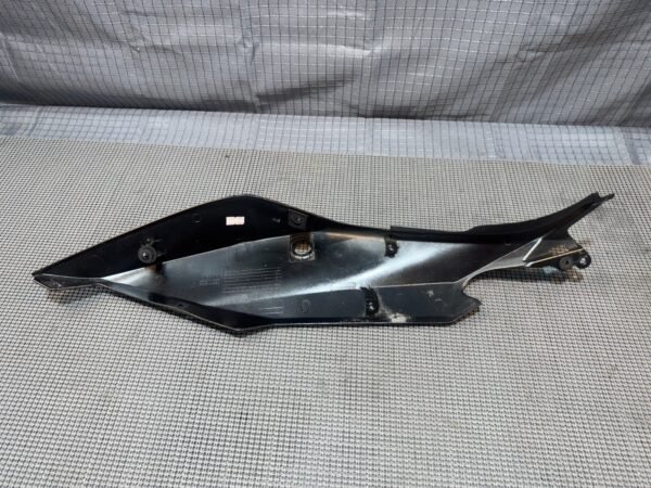 ⭐ 2018 - 2023 Kawasaki EX400 EX 400 Left Rear Side Frame Cover 36041-0036-51A - Image 11
