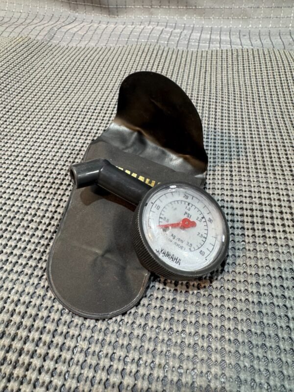 Vintage Rare OEM Yamaha Tire/Air Fork/Shock Pressure Gauge 0-40psi With Case - Image 3