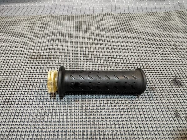 08-18 2009 Aprilia Shiver 750 SL750 Right Throttle Grip
