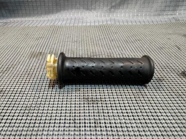 08-18 2009 Aprilia Shiver 750 SL750 Right Throttle Grip - Image 2