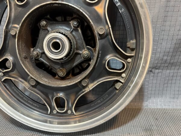 80-82 HONDA CB900C REAR BACK WHEEL RIM  42650-461-770 - Image 6