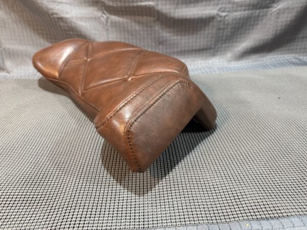 1983 Yamaha XVZ1200 Venture Royale Trunk Backrest Passenger Brown With Hardware - Image 4