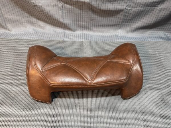 1983 Yamaha XVZ1200 Venture Royale Trunk Backrest Passenger Brown With Hardware - Image 6