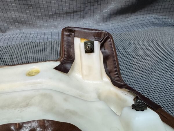 1983 Yamaha XVZ1200 Venture Royale Trunk Backrest Passenger Brown With Hardware - Image 14