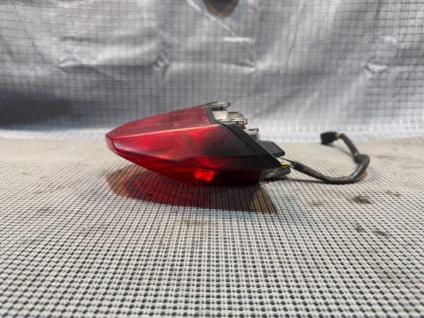 08-18 2009 Aprilia Shiver 750 SL750 Rear Tail Light BACK LIGHT BRAKE LIGHT - Image 4