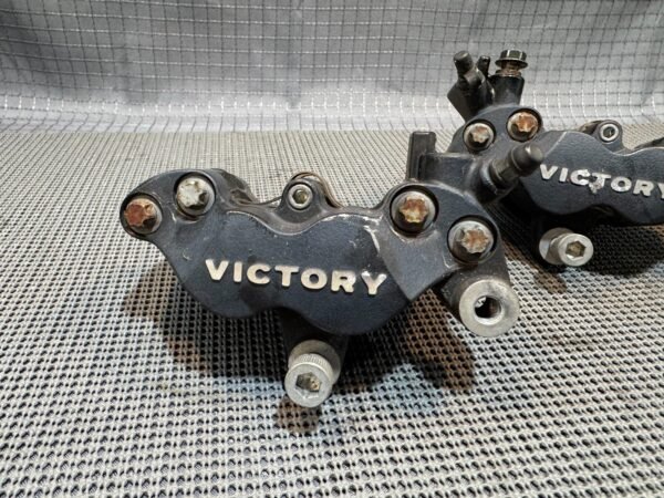 2016-2017 Victory MAGNUM Front Brake Caliper Right Left FOR PARTS - Image 2