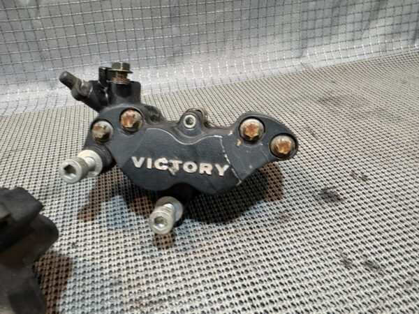 2016-2017 Victory MAGNUM Front Brake Caliper Right Left FOR PARTS - Image 4