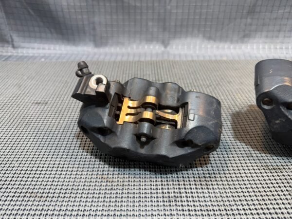 2016-2017 Victory MAGNUM Front Brake Caliper Right Left FOR PARTS - Image 8