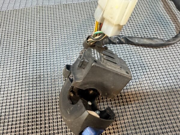 2009 08 09 Aprilia SL750 Shiver 750 OEM Left Handlebar Switch Control Assy - Image 4
