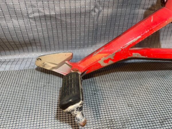 2009 08 09 Aprilia SL750 Shiver 750 OEM Right Foot Pegs Rearset Bracket Mount - Image 2
