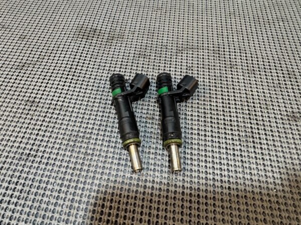 2016 Victory Magnum Gas Fuel Injector Injectors Pair