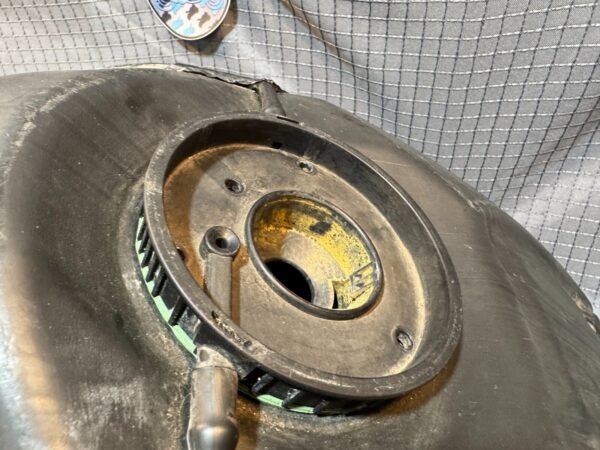 08-18 2009 Aprilia Shiver 750 SL750 Gas Fuel Tank - Image 9