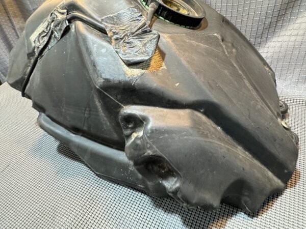08-18 2009 Aprilia Shiver 750 SL750 Gas Fuel Tank - Image 10