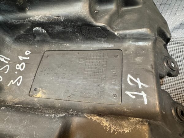 08-18 2009 Aprilia Shiver 750 SL750 Gas Fuel Tank - Image 15