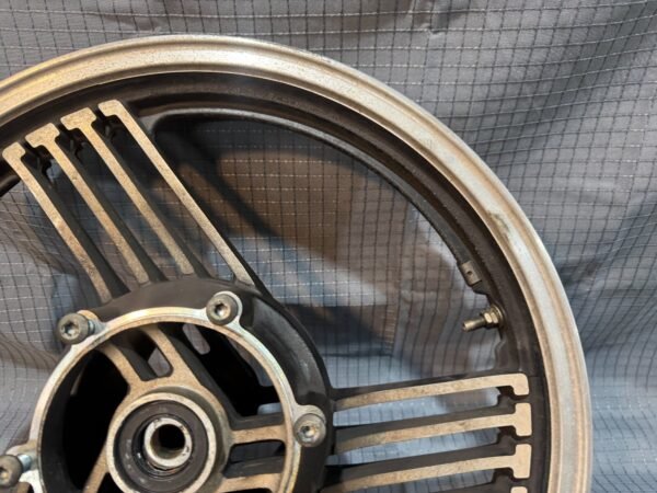 1983 YAMAHA VENTURE XVZ1200 FRONT WHEEL RIM - Image 13