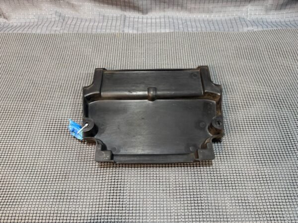 1983 Yamaha XVZ12 Venture Rear Fender Cover With Screws - Image 8