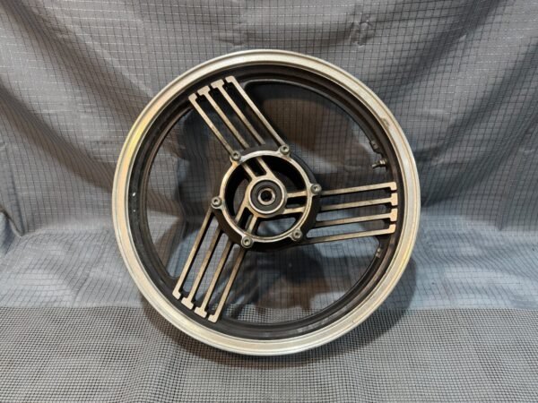 1983 YAMAHA VENTURE XVZ1200 FRONT WHEEL RIM - Image 16