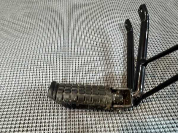 2022 Lifan Qipai Xpect 200cc OEM Rear Left Passenger Foot Peg - Image 5