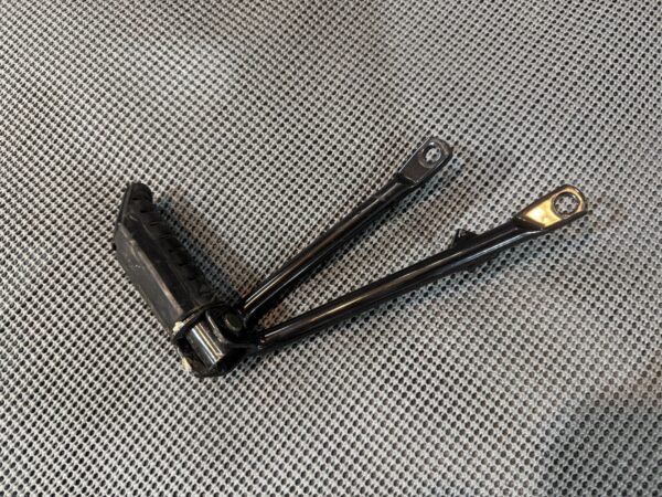 2022 Lifan Qipai Xpect 200cc OEM Rear Right Passenger Foot Peg - Image 2