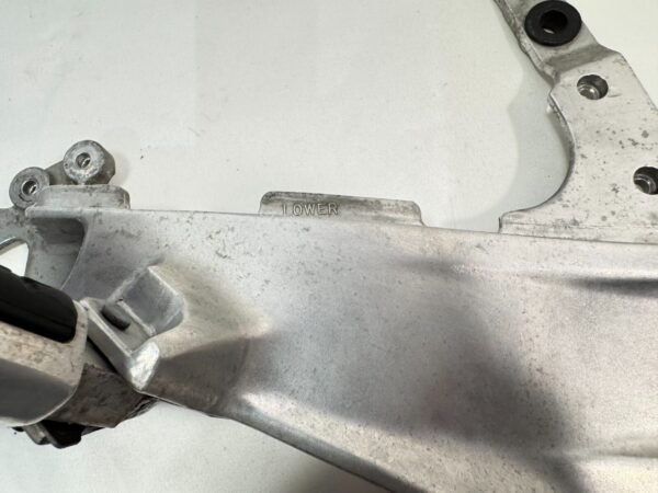 2002 Honda ST1100 OEM RIGHT FRONT FOOT REST PEG STEP BRACKET - Image 10