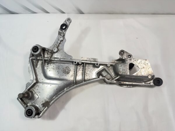 2002 Honda ST1100 OEM RIGHT FRONT FOOT REST PEG STEP BRACKET - Image 11