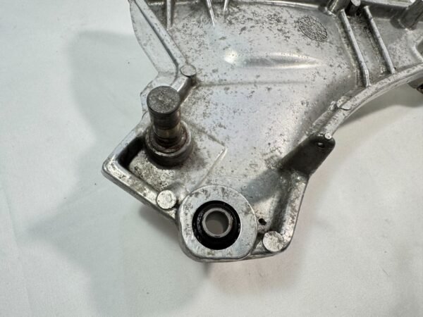 2002 Honda ST1100 OEM RIGHT FRONT FOOT REST PEG STEP BRACKET - Image 12