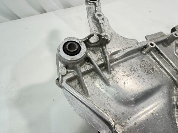 2002 Honda ST1100 OEM RIGHT FRONT FOOT REST PEG STEP BRACKET - Image 13