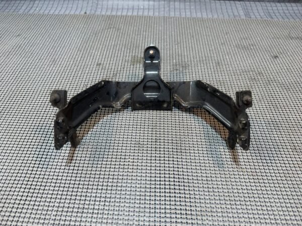 ⭐ 1983 Yamaha Venture XVZ1200 XVZ12 Y732' front mount bracket - Image 5