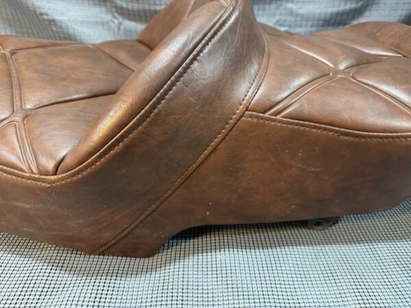 1983 Yamaha Venture 1200 Royale Seat Brown With Hardware - Image 7
