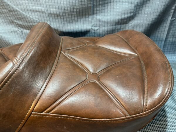 1983 Yamaha Venture 1200 Royale Seat Brown With Hardware - Image 9