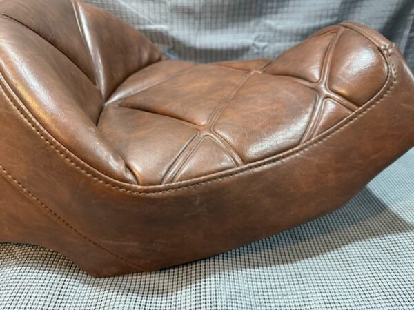 1983 Yamaha Venture 1200 Royale Seat Brown With Hardware - Image 10