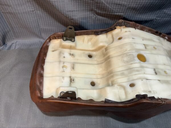 1983 Yamaha Venture 1200 Royale Seat Brown With Hardware - Image 16
