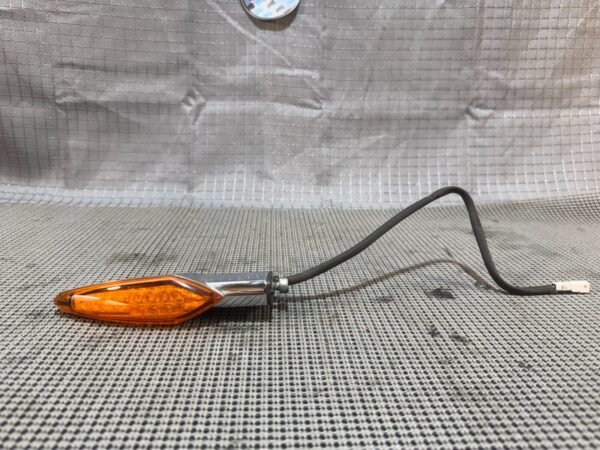 2016-2017 Victory MAGNUM Rear Turn Signal - Image 2