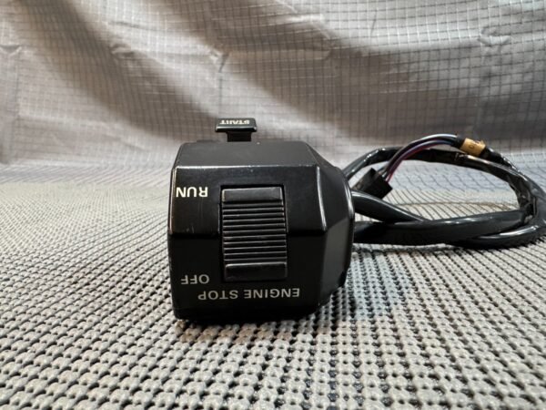 1983 Yamaha Venture Royal XVZ1200 Right Side Throttle Control Switch - Image 4