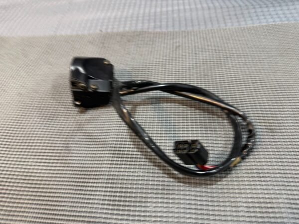 1983 Yamaha Venture Royal XVZ1200 Right Side Throttle Control Switch - Image 9