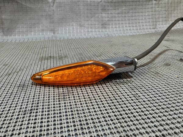 2016-2017 Victory MAGNUM Rear Turn Signal - Image 3