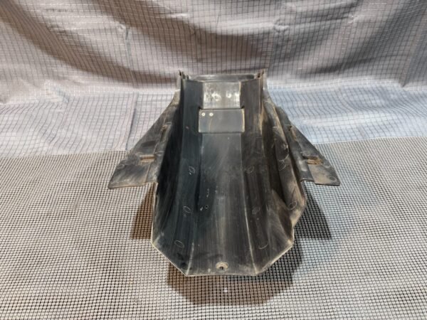 1983 Yamaha Venture Royale XVZ1200 XVZ 1200 Rear Fender - Image 6