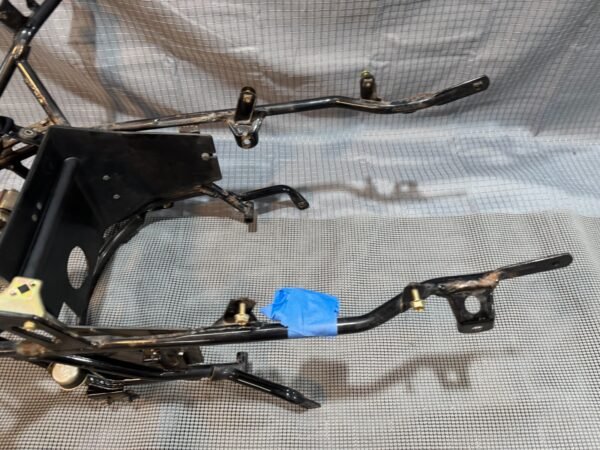 1983 Yamaha XVZ1200 XVZ12 Venture Y121-1 Front Frame Mount Bracket - Image 4
