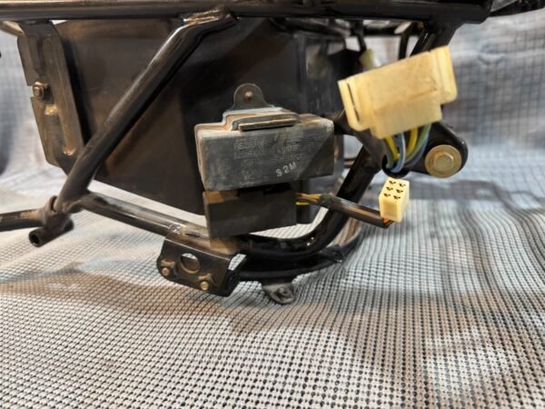 1983 Yamaha XVZ1200 XVZ12 Venture Y121-1 Front Frame Mount Bracket - Image 19