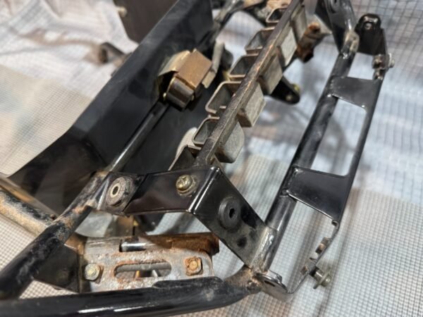 1983 Yamaha XVZ1200 XVZ12 Venture Y121-1 Front Frame Mount Bracket - Image 20