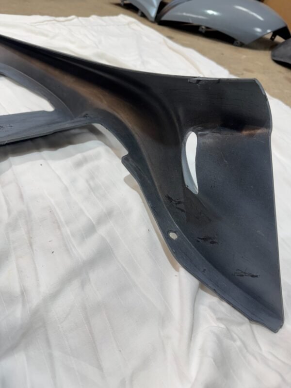 Buell 1125 R Upper Rear Tail Fairing Cover Fairing M1664.1AMMW M0664-02A8 - USED - Image 13